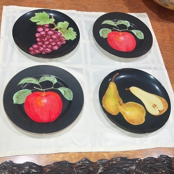 Set of 4 Fitz and Floyd Fruit Medley Pommier Noir Plates - Picture 1 of 10